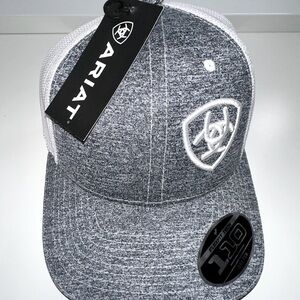 ARIAT Men’s Embroidered Shield Logo Cap